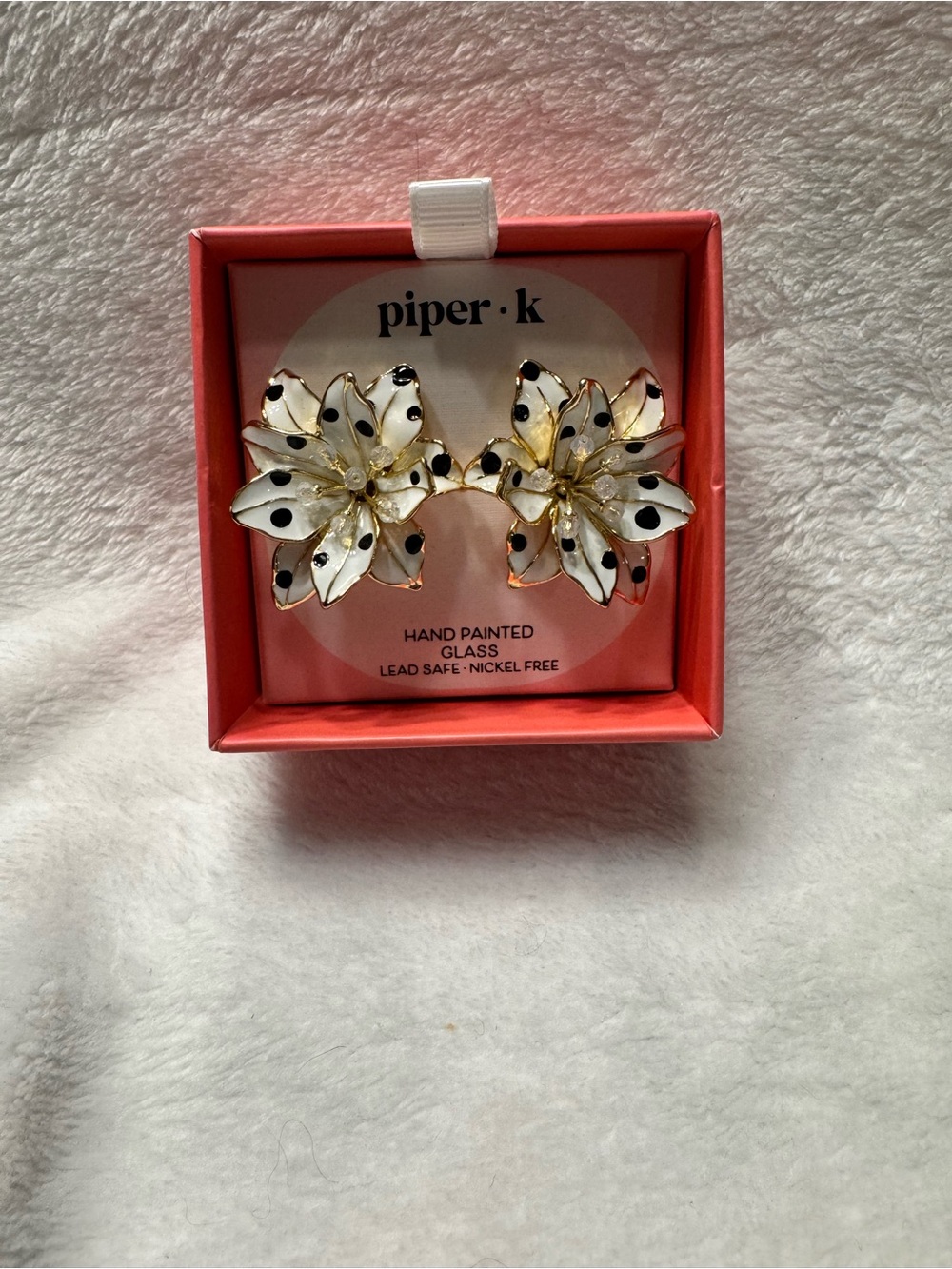 piper·k White Petal Floral Statement Earrings